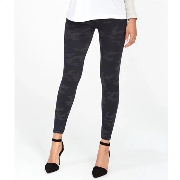 Spanx Camo High Waisted Seamless Leggings - Picture 1 of 4